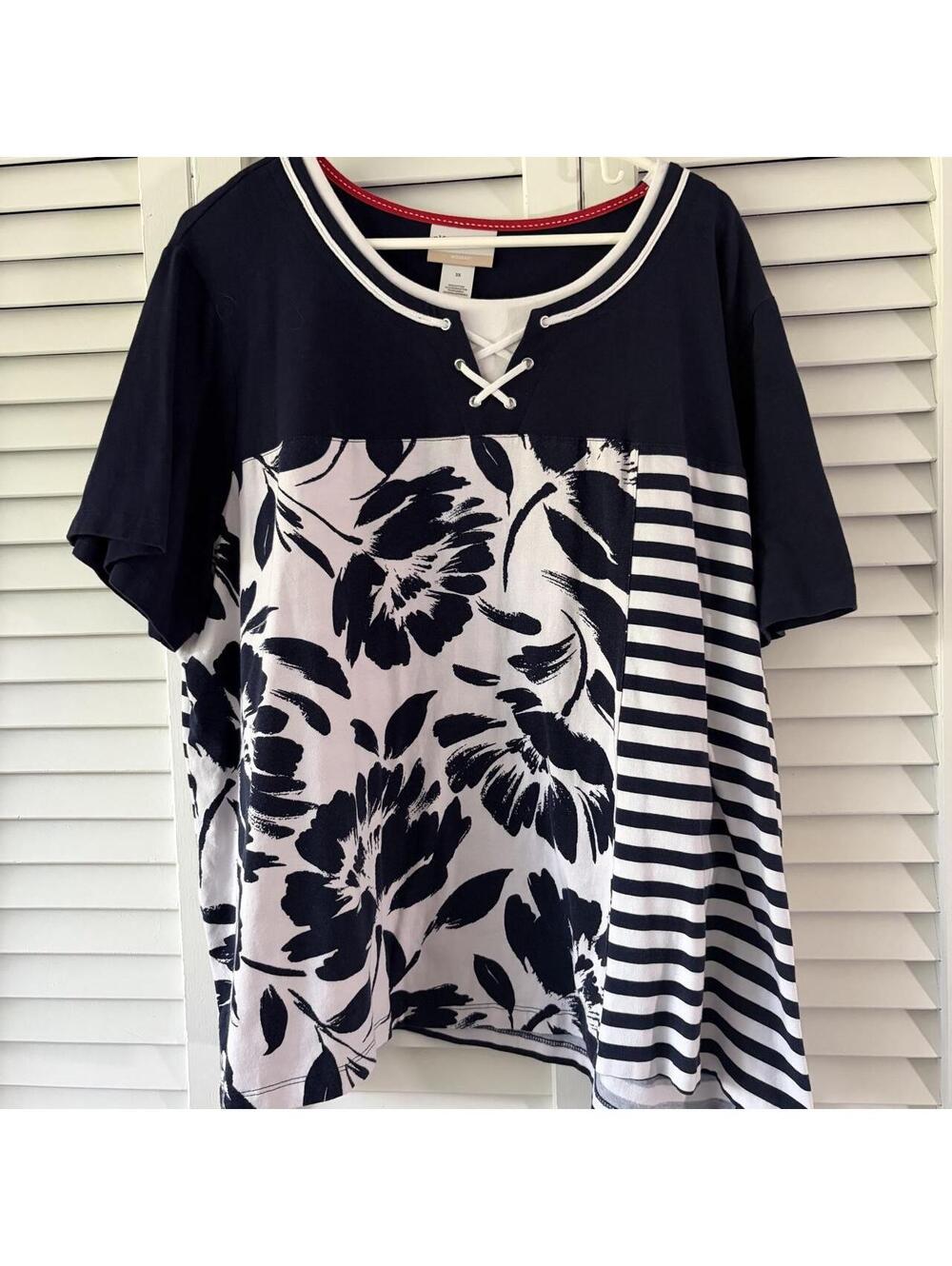Alfred Dunner Women's Navy and Multi Blouse